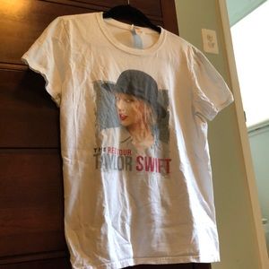 Taylor Swift The Red Tour T-shirt